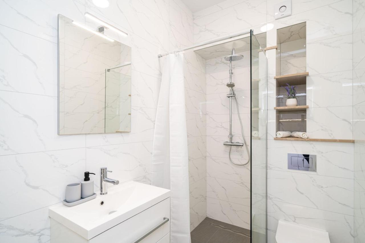 Studio Apartman Blue Bay ドゥブロブニク エクステリア 写真